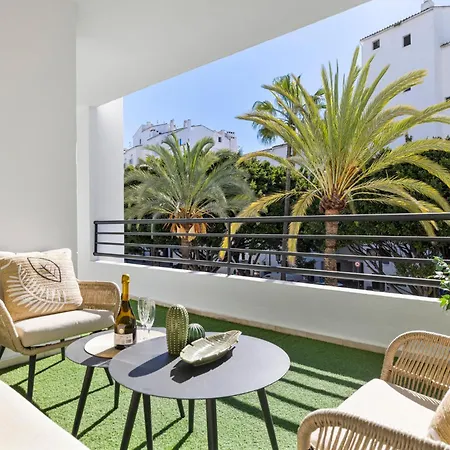 Terrazas De Banus 4 12 마르베야